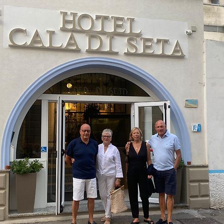 Hotel Cala Di Seta Calasetta Exterior photo